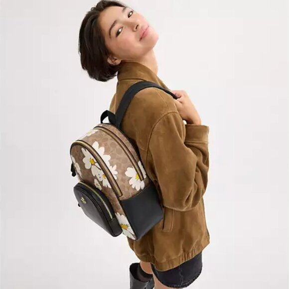 🌸 Coach Court Backpack In Signature Canvas With Floral Print - Picture 6 of 14